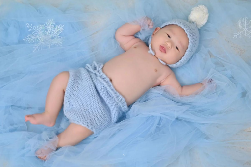 汝州三个月宝宝挠耳朵 汝州三个月宝宝挠耳朵